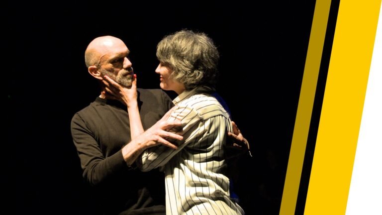 Acteerles tijdens jaaropleiding theater Antwerpen met scène-interactie en expressief samenspel