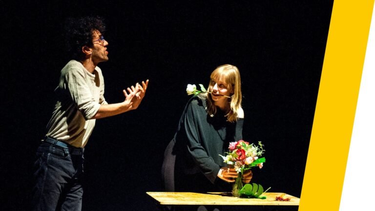 Acteerles tijdens halfjaar theateropleiding in Gent met focus op spel en expressie op scène